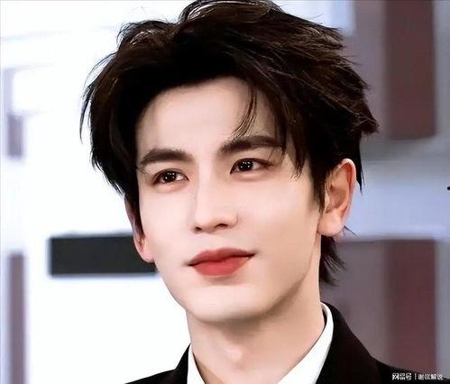 吃瓜娱乐圈张凌赫,娱乐圈的瓜田新秀，星光熠熠的蜕变之路